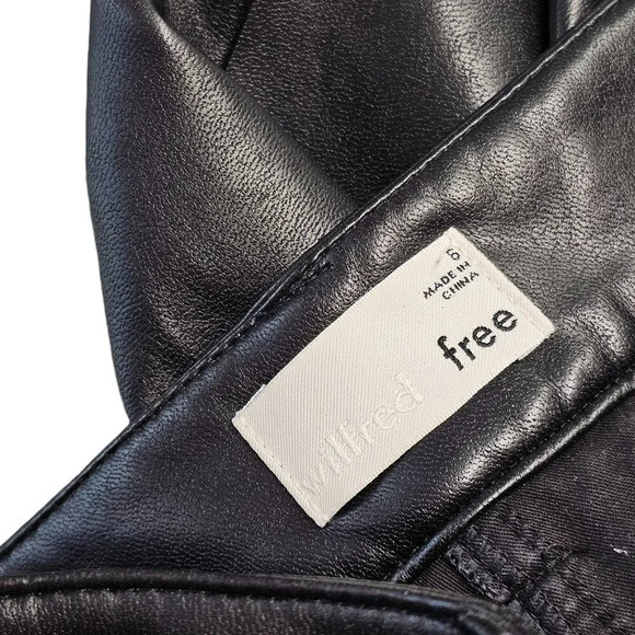 Aritzia Wilfred Free  Oracle Pant Size 6 Faux Leather Balloon Pants Black - Picture 8 of 9